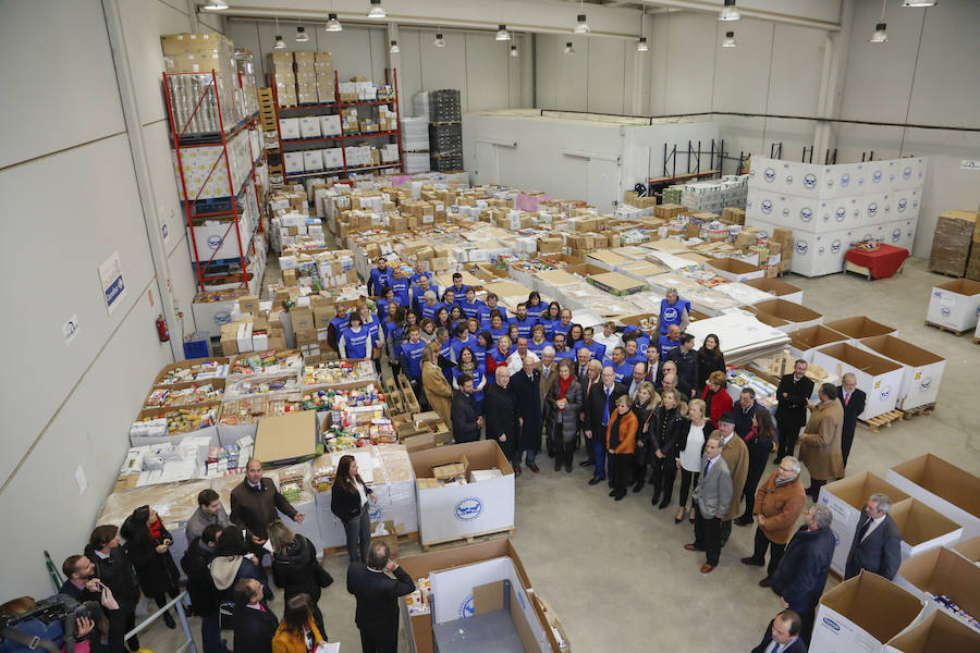 Visita de la Reina Sofía al Banco de Alimentos de Salamanca