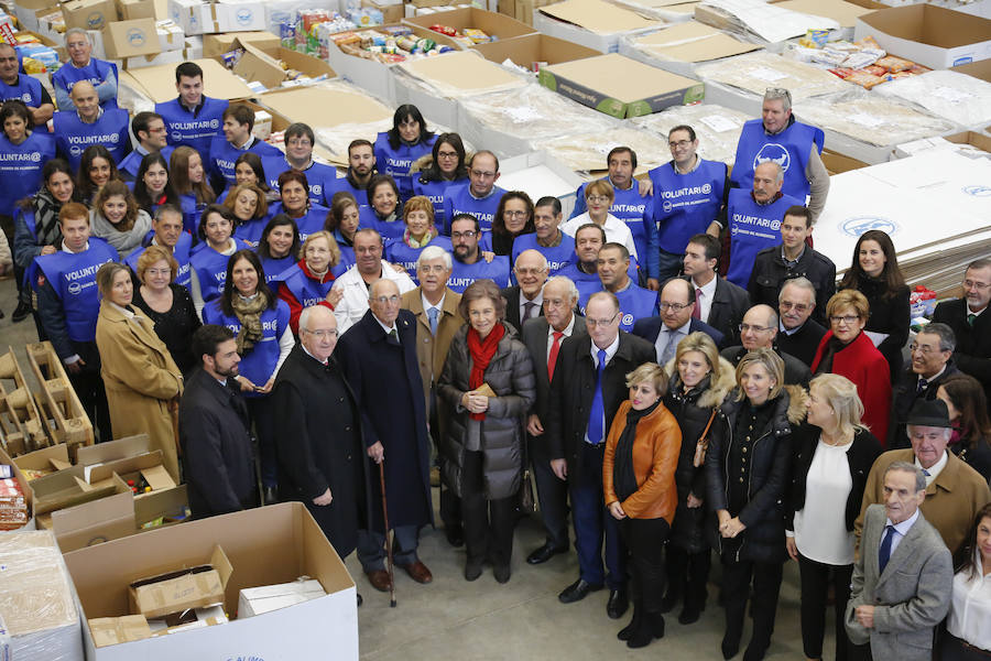 Visita de la Reina Sofía al Banco de Alimentos de Salamanca