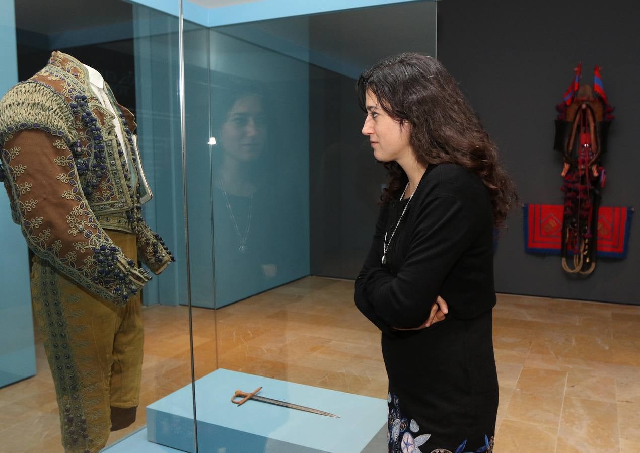 Juan Vicente Herrera inaugura la exposición &#039;Armarse a la suerte&#039; en el Museo Nacional de Escultura de Valladolid