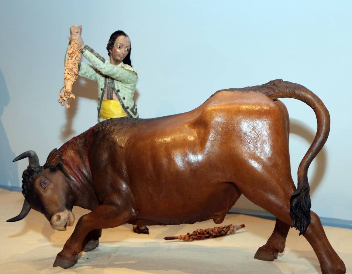 Juan Vicente Herrera inaugura la exposición &#039;Armarse a la suerte&#039; en el Museo Nacional de Escultura de Valladolid