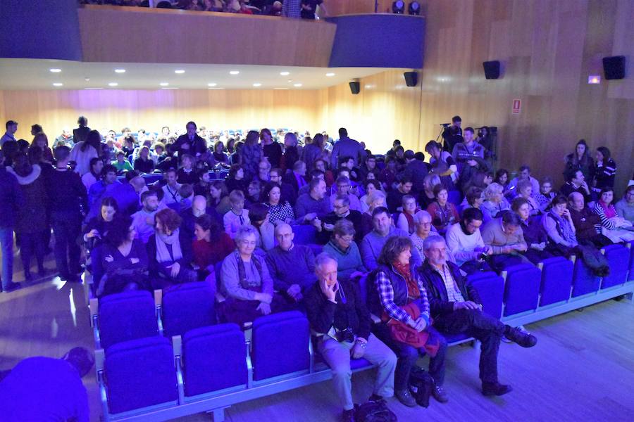 Entrega del Águila de Oro a Gracia Querejeta en el Festival de Cine de Aguilar