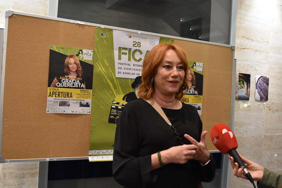 Entrega del Águila de Oro a Gracia Querejeta en el Festival de Cine de Aguilar