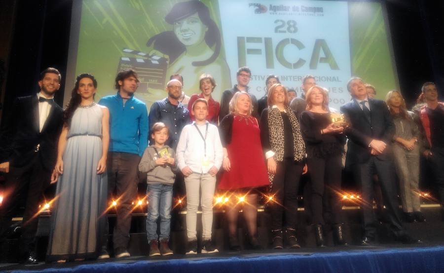 Entrega del Águila de Oro a Gracia Querejeta en el Festival de Cine de Aguilar