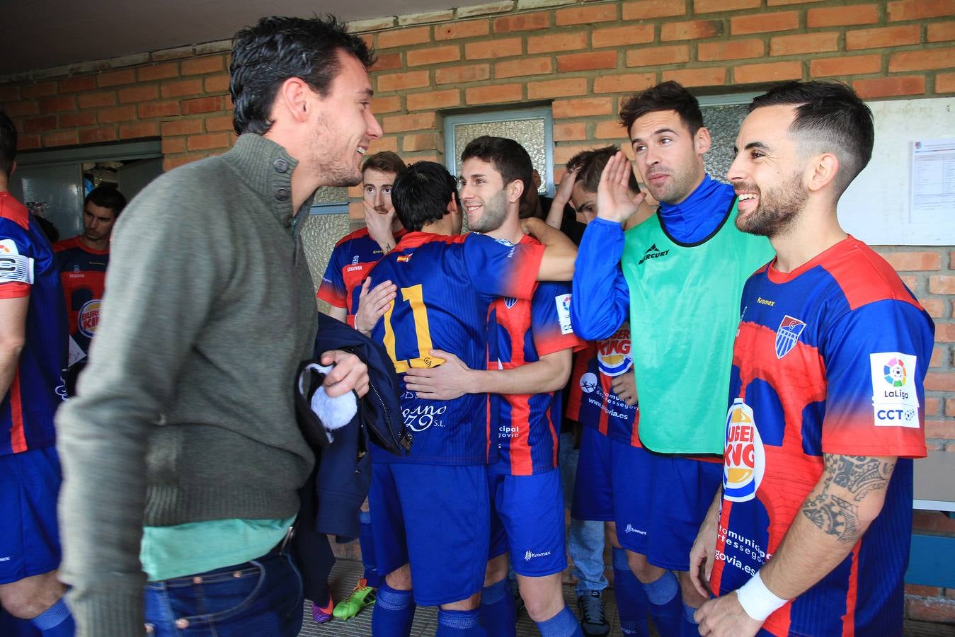 Partido de fútbol entre la Gimnástica Segoviana y el Almazán