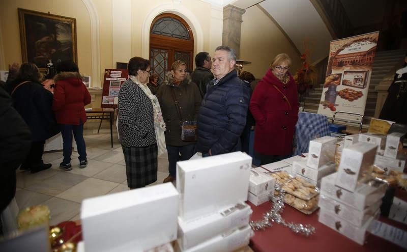Exposición y venta de dulces de las monjas en Palencia