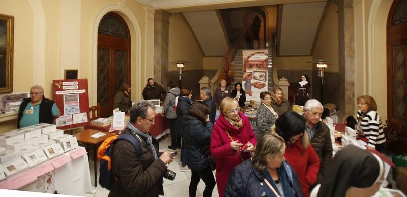 Exposición y venta de dulces de las monjas en Palencia