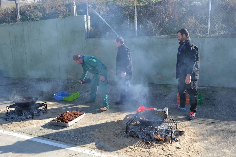 Matanza tradicional en Macotera, Salamanca