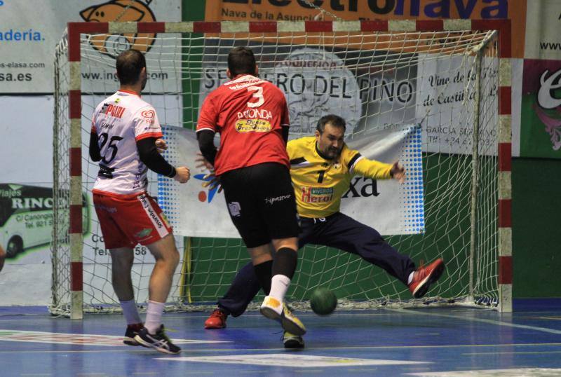 Partido del Viveros Herol BM Nava contra el Gijón Jovellanos