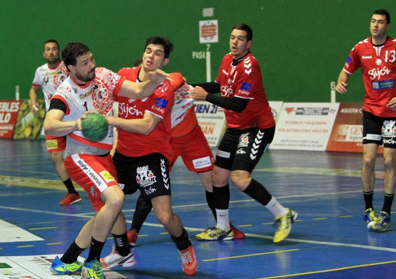 Partido del Viveros Herol BM Nava contra el Gijón Jovellanos