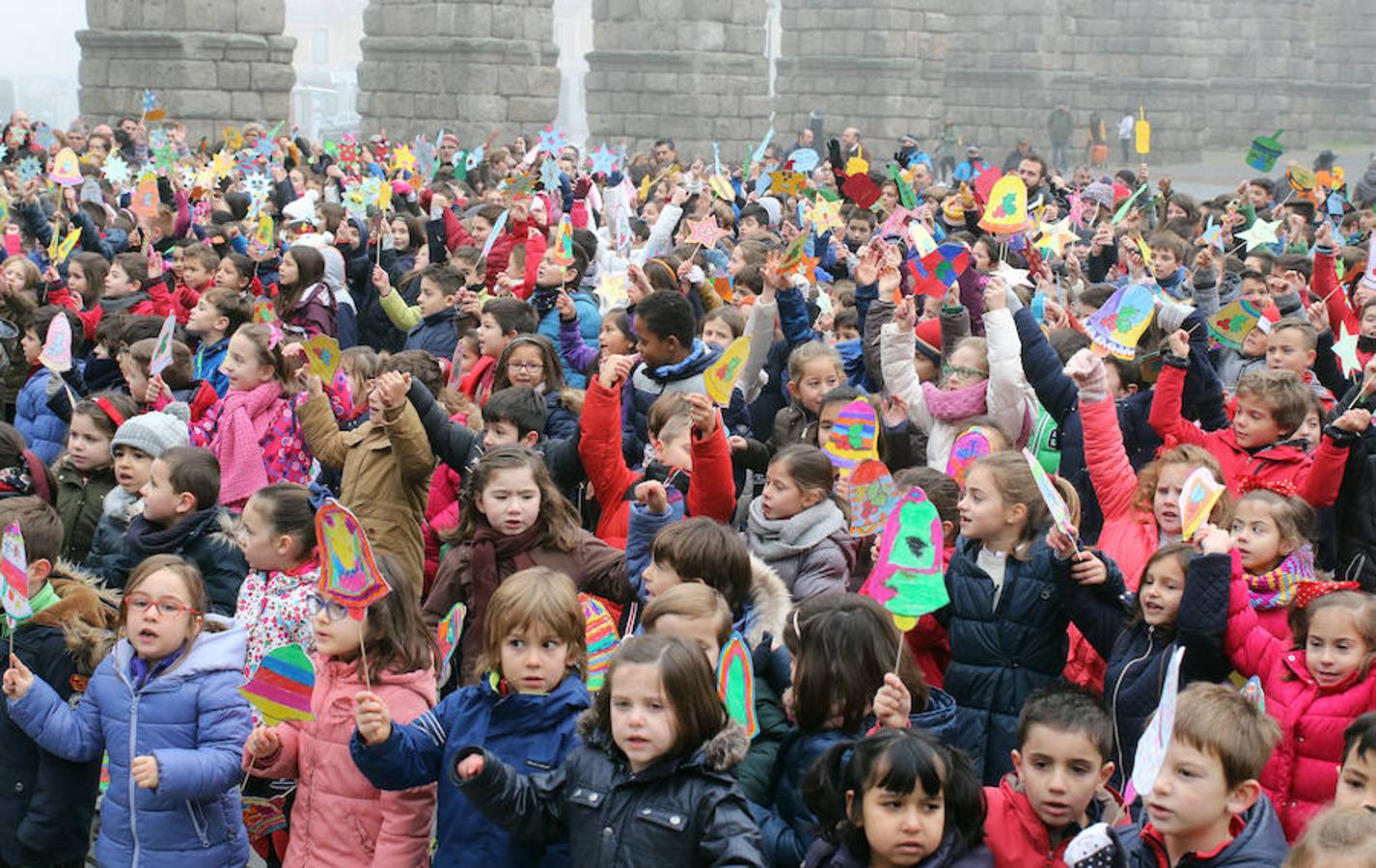 Los alumnos del colegio Claret de Segovia felicitan la Navidad