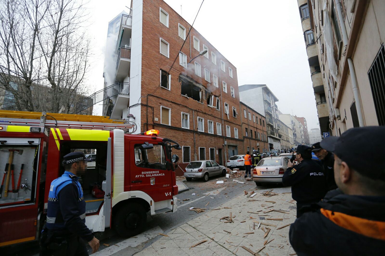 Explosión de gas en la calle Príncipe de Salamanca (1/2)