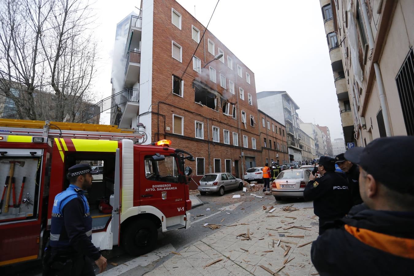 Explosión de gas en la calle Príncipe de Salamanca (1/2)
