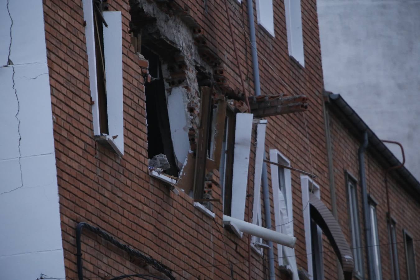 Explosión de gas en la calle Príncipe de Salamanca (1/2)