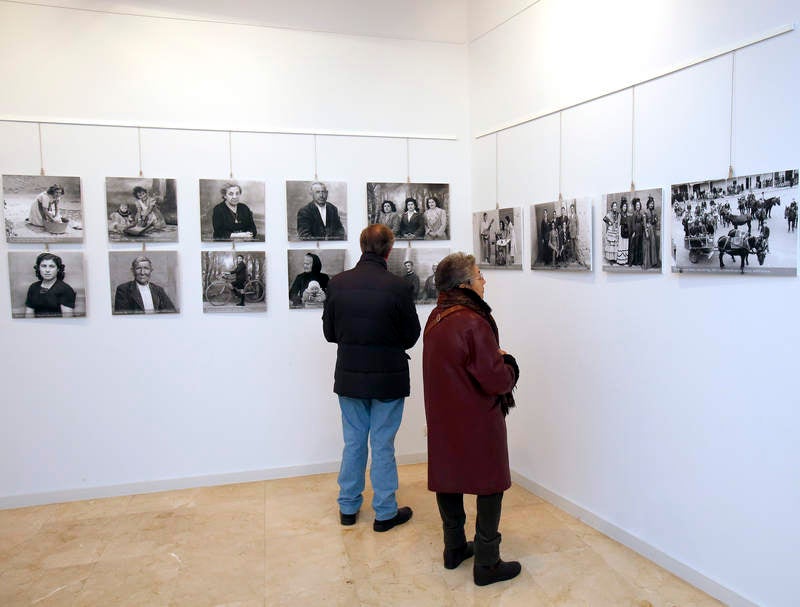 Inauguración en Palencia de la exposición &#039;Álvaro de Castro. Dos fotógrafos de Ampudia&#039;