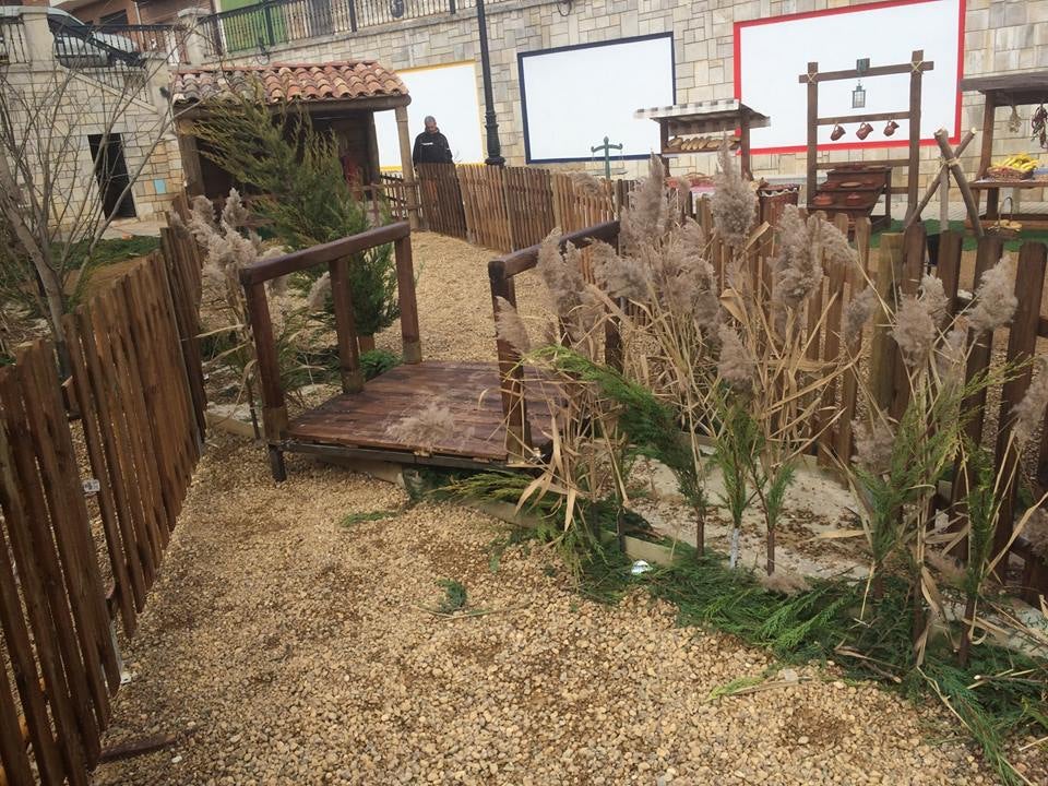 Osorno instala su belén gigante en la Plaza Mayor