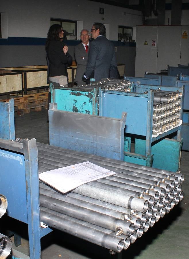 El delegado territorial, Luis Domingo González, visita las instalaciones de Cicrosa