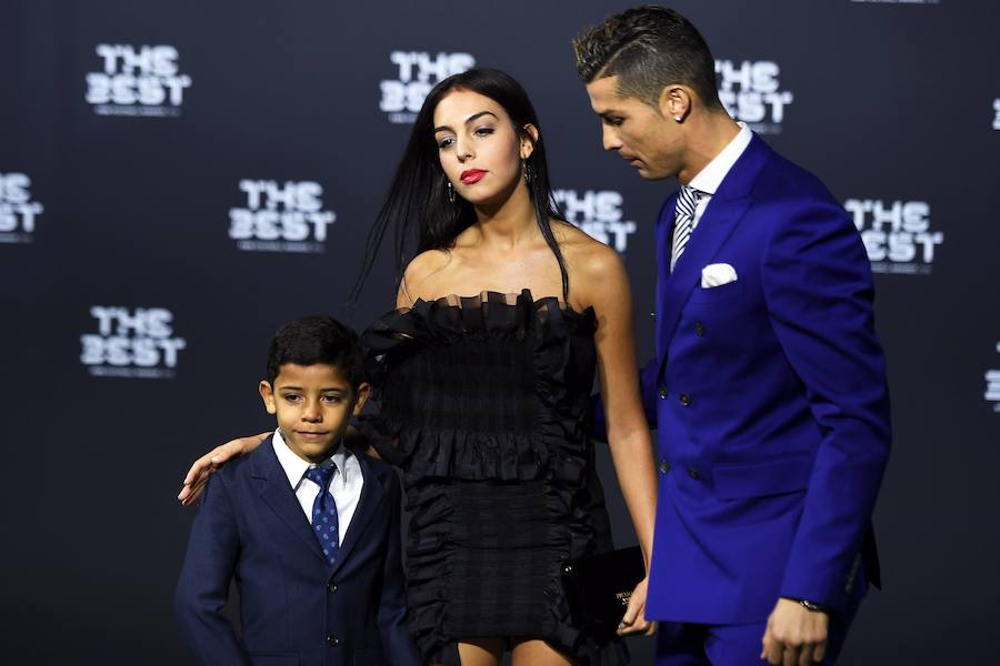 Cristiano presenta a su nueva novia, Georgina Rodríguez, en la gala &#039;The Best&#039;