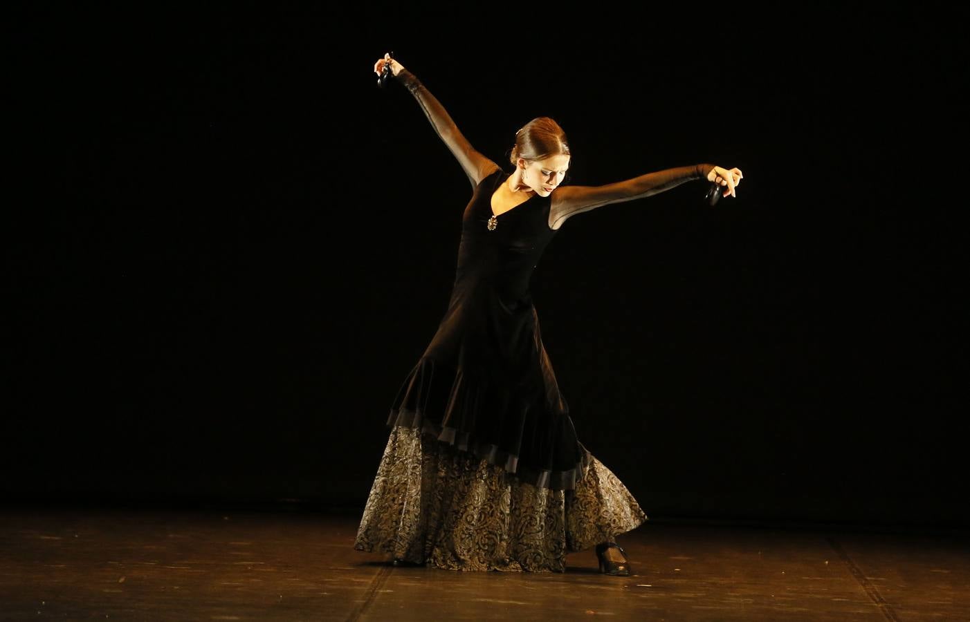 La danza de Mariemma toma el escenario del Teatro Zorrilla