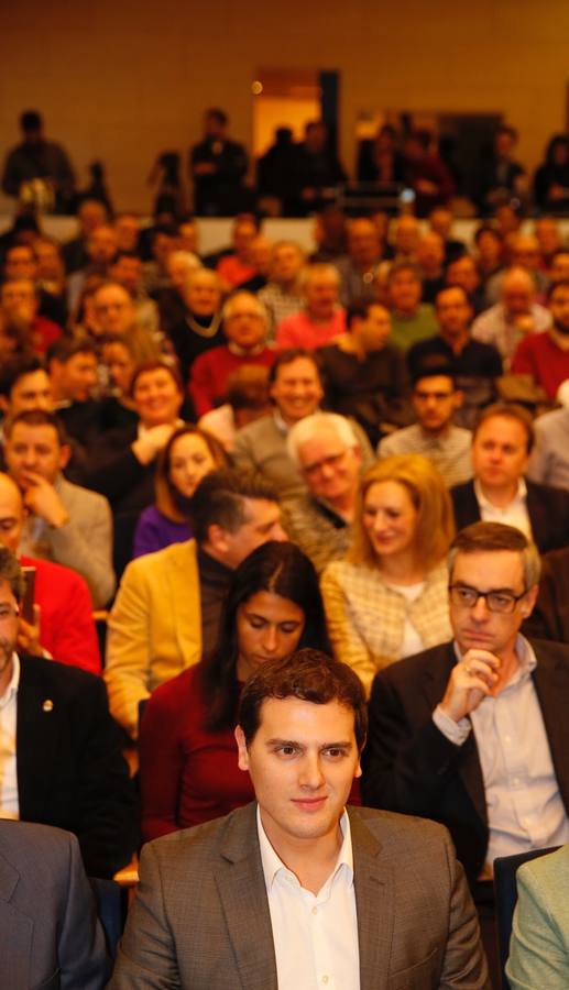 Albert Rivera participa en un acto con militantes en Valladolid