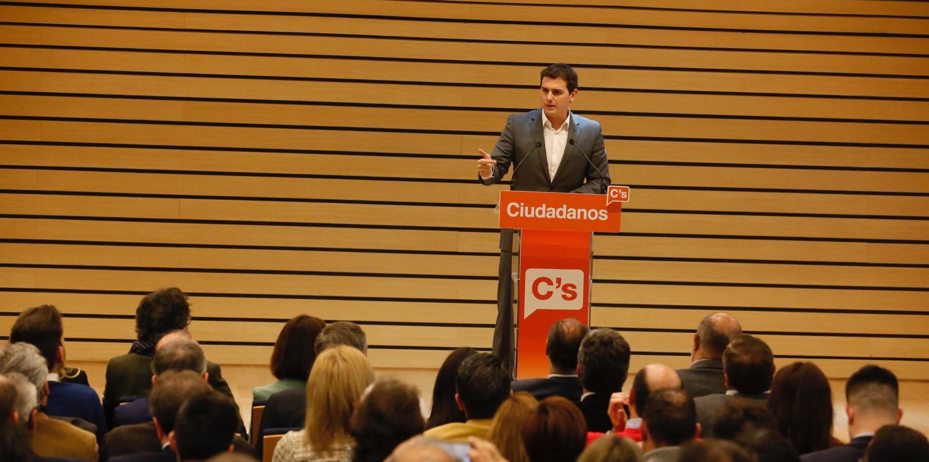 Albert Rivera participa en un acto con militantes en Valladolid