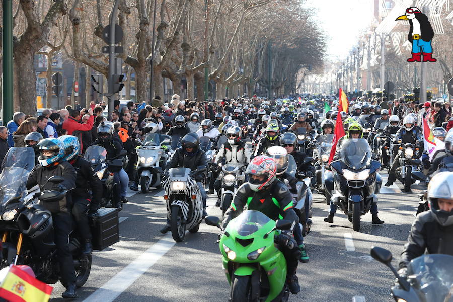 Ambiente en el desfile de banderas de Pingüinos en Valladolid (Parte 3)