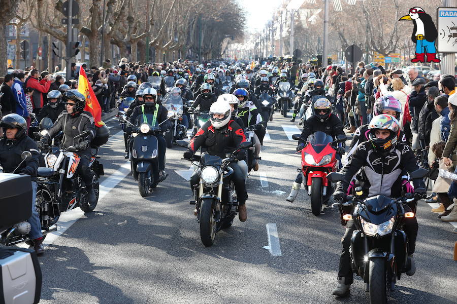 Ambiente en el desfile de banderas de Pingüinos en Valladolid (Parte 3)