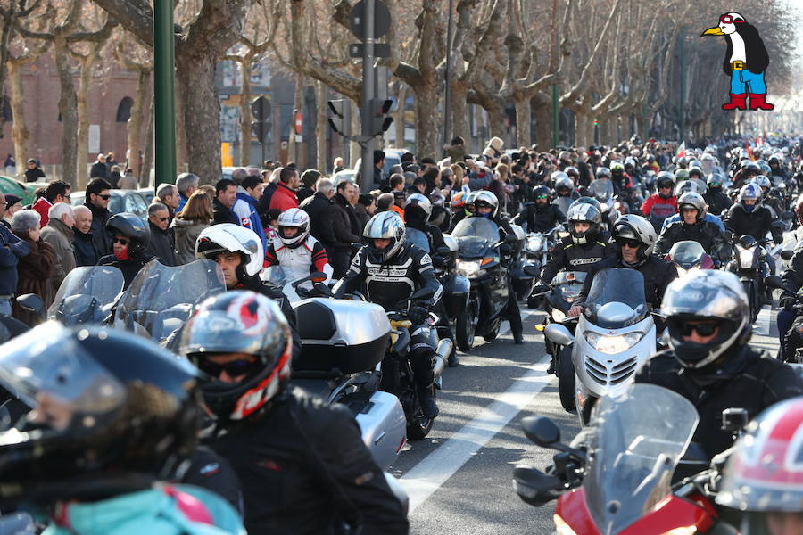 Ambiente en el desfile de banderas de Pingüinos en Valladolid (Parte 3)