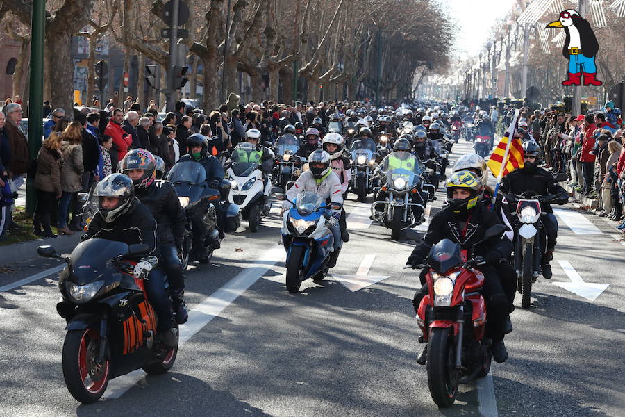 Ambiente en el desfile de banderas de Pingüinos en Valladolid (Parte 6)