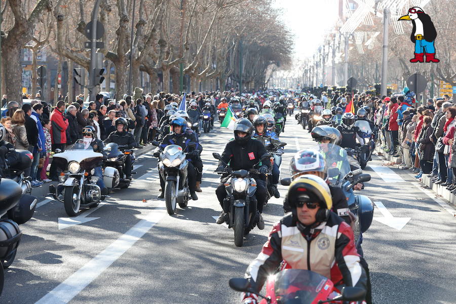 Ambiente en el desfile de banderas de Pingüinos en Valladolid (Parte 7)