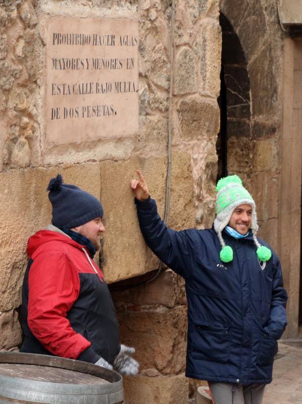 Los moteros de La Leyenda Continúa inundan con sus motos Sepúlveda (Segovia)