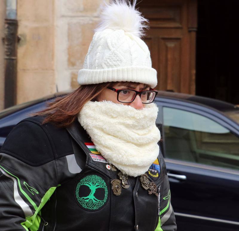 Los moteros de La Leyenda Continúa inundan con sus motos Sepúlveda (Segovia)