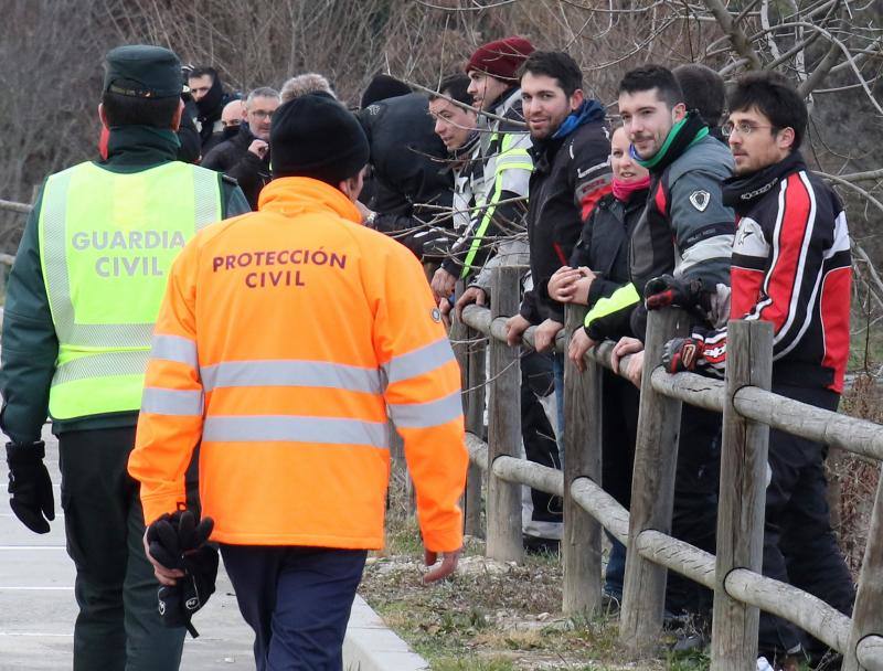 Los moteros de La Leyenda Continúa inundan con sus motos Sepúlveda (Segovia)