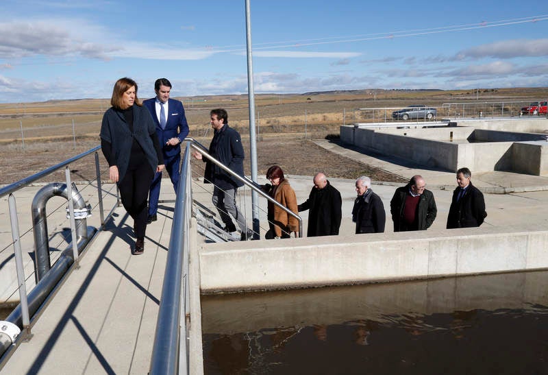 El consejero de Fomento y Medio Ambiente visita las localidades de Villarramiel, Paredes de Nava y Fuentes de Nava