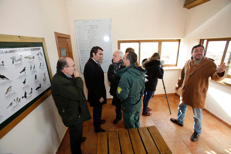 El consejero de Fomento y Medio Ambiente visita las localidades de Villarramiel, Paredes de Nava y Fuentes de Nava
