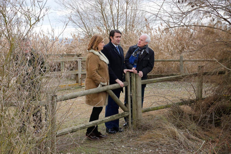 El consejero de Fomento y Medio Ambiente visita las localidades de Villarramiel, Paredes de Nava y Fuentes de Nava