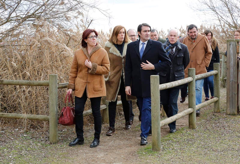 El consejero de Fomento y Medio Ambiente visita las localidades de Villarramiel, Paredes de Nava y Fuentes de Nava