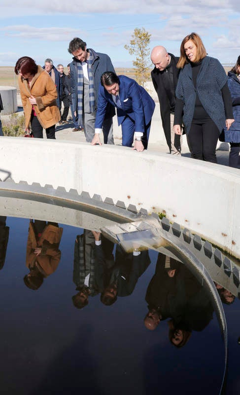 El consejero de Fomento y Medio Ambiente visita las localidades de Villarramiel, Paredes de Nava y Fuentes de Nava