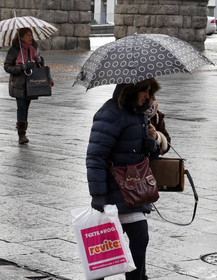 Frío en Segovia y nieve en Navacerrada