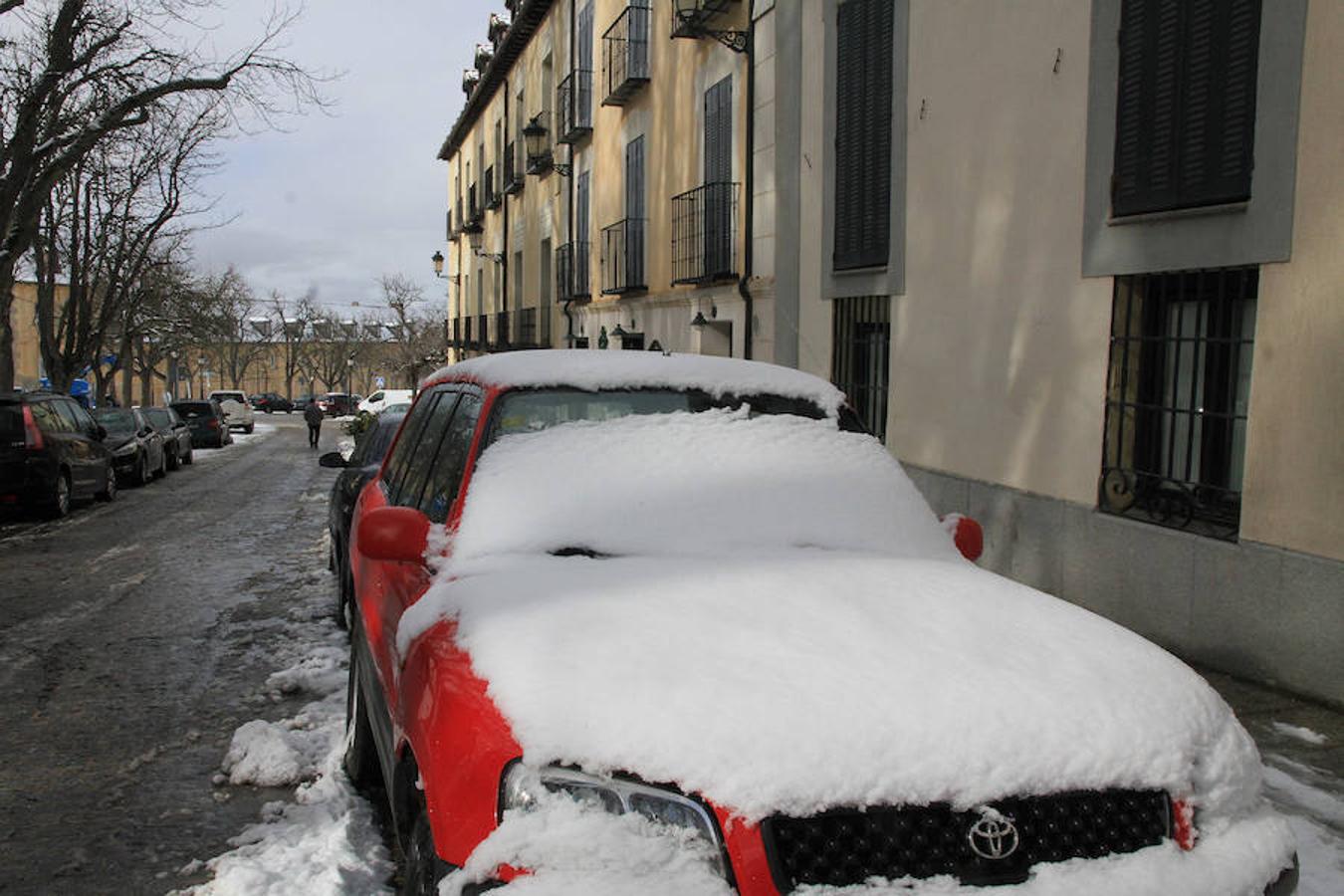 Nieve en Segovia capital y La Granja