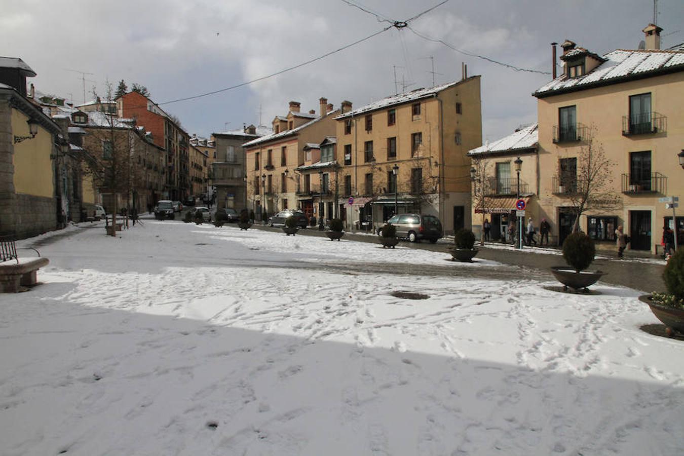 Nieve en Segovia capital y La Granja