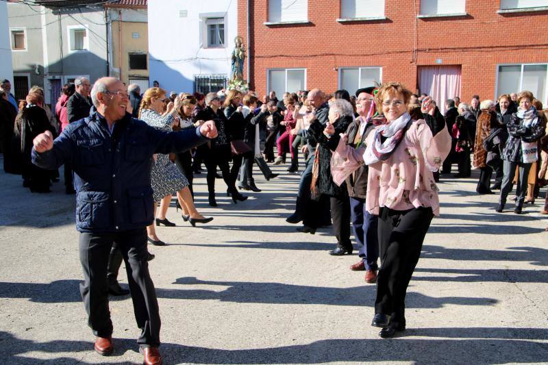 Celebración en Cevico Navero (Palencia) de su día grande en honor a la Virgen de la Paz