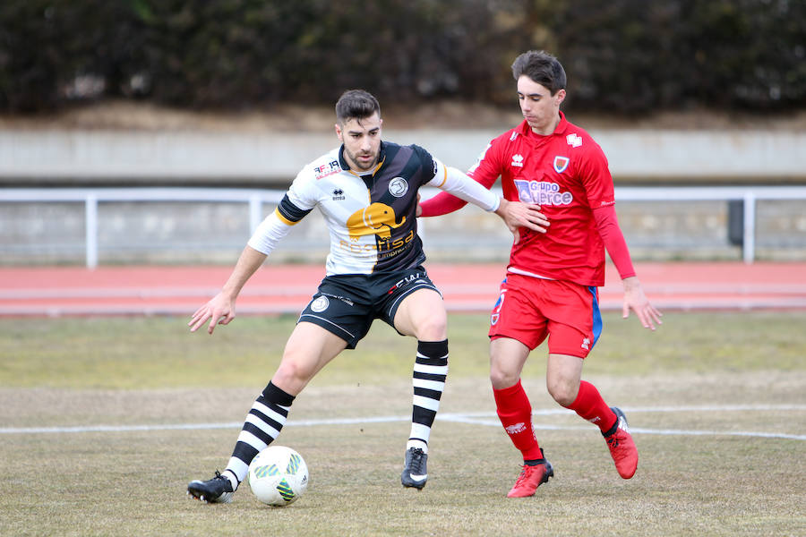 Partido de Tercera División entre Unionistas de Salamanca y el CD Numancia B