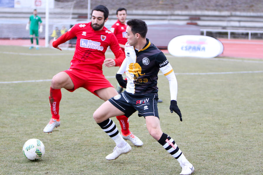 Partido de Tercera División entre Unionistas de Salamanca y el CD Numancia B