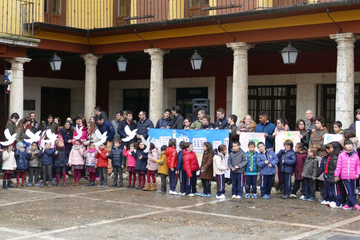 El Colegio Divina Providencia de Tordesillas celebra el Día de la Paz.