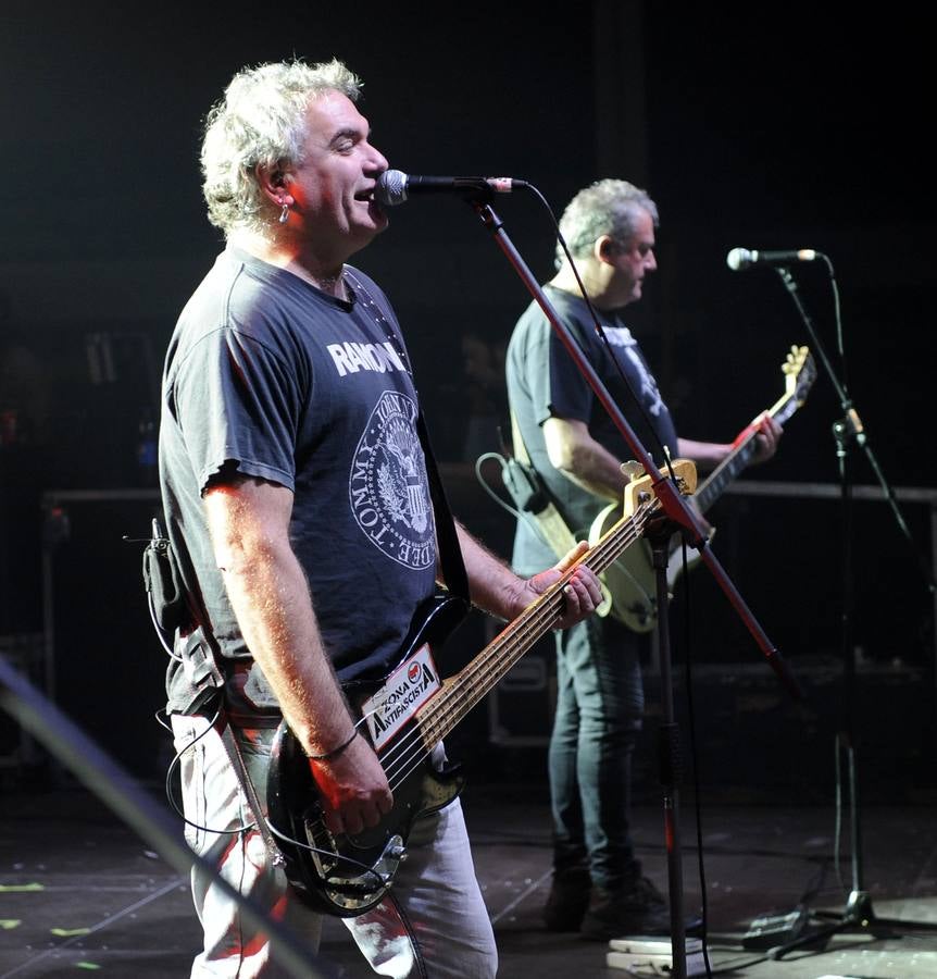 Actuación de Reincidentes en el I Pucela Rock celebrado en la Feria de Valladolid