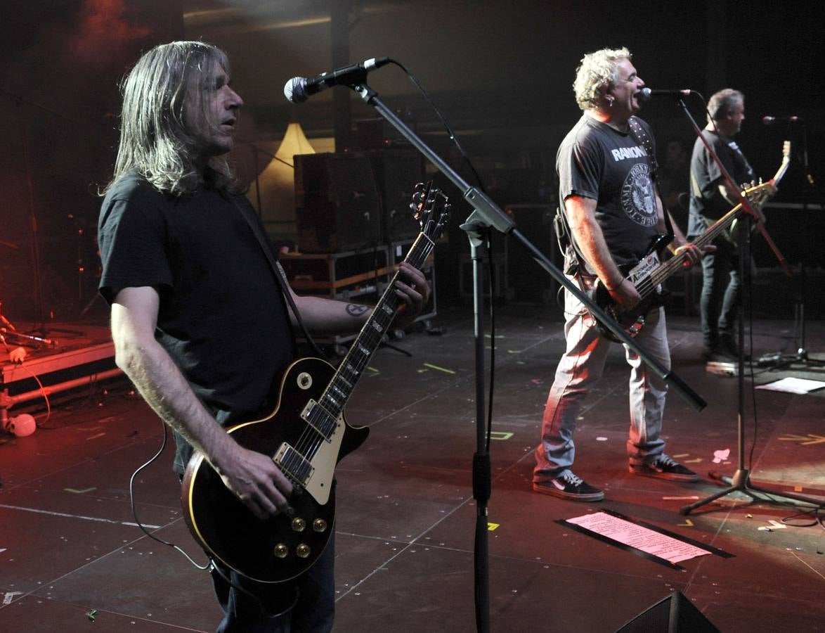 Actuación de Reincidentes en el I Pucela Rock celebrado en la Feria de Valladolid