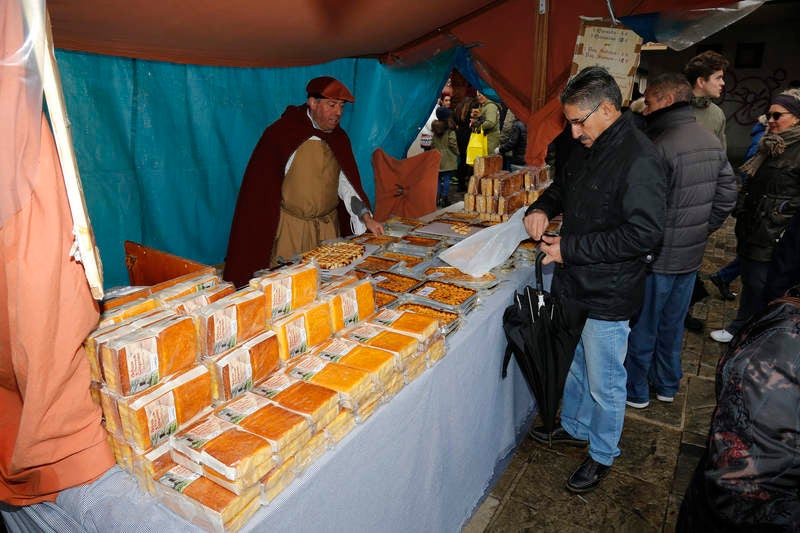 Mercado Tradicional de las Candelas en la Plaza Mayor de Palencia