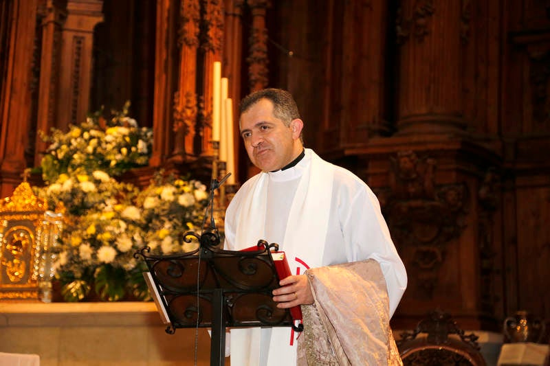 Bajo el manto protector de la patrona