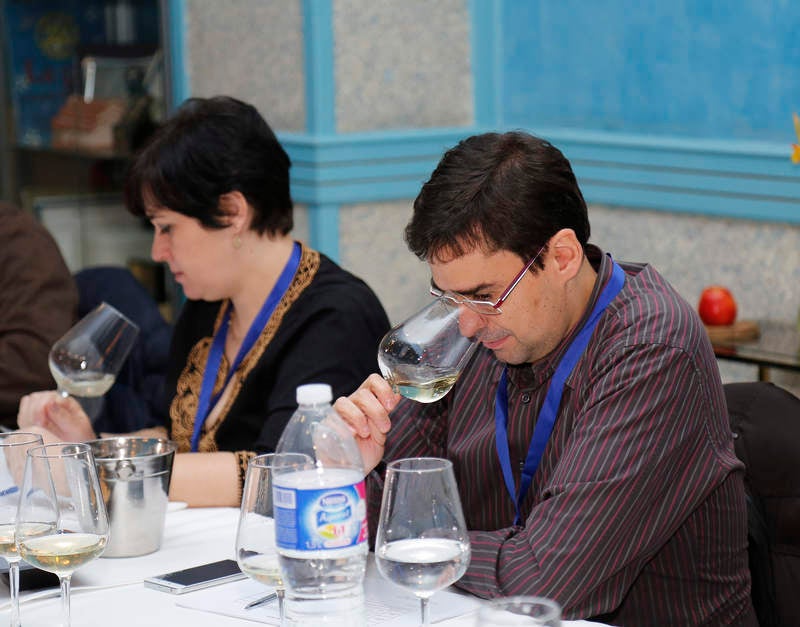 Cata ciega organizada por Vidivinos