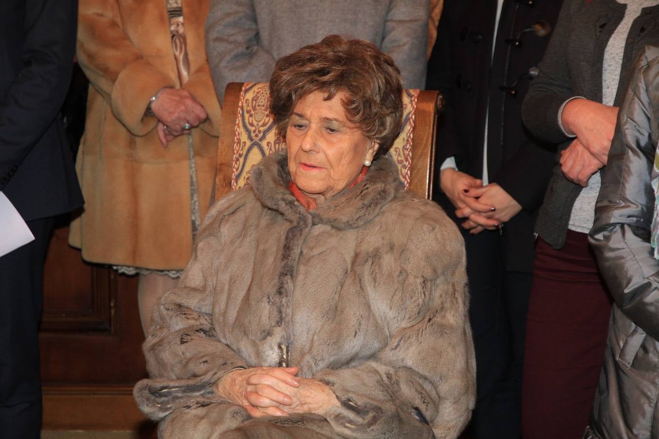 La Asociación de Amas de Casa y Consumidores María del Salto de Segovia rinde homenaje a su fundadora